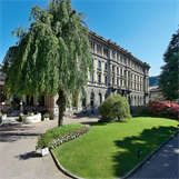 科莫帕雷斯酒店及会展中心