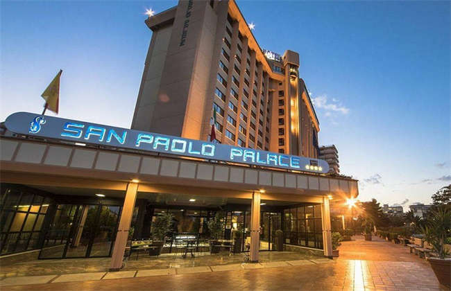 科莫帕雷斯酒店及会展中心1