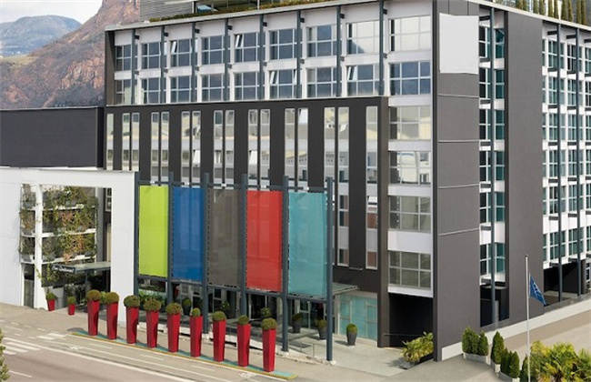 博尔扎诺会展中心_副本