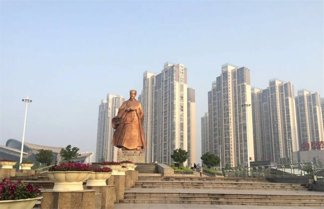 诸葛亮广场1