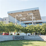 密歇根州诺维会展中心