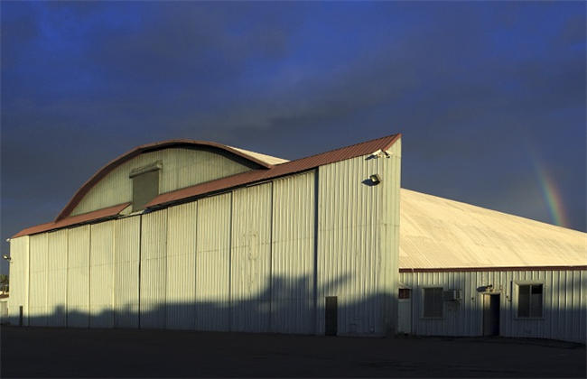 Barker Hangar中心1