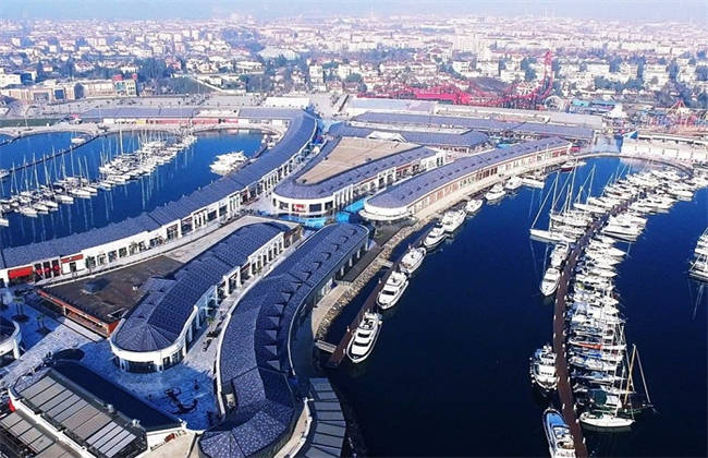 Viaport Marina1